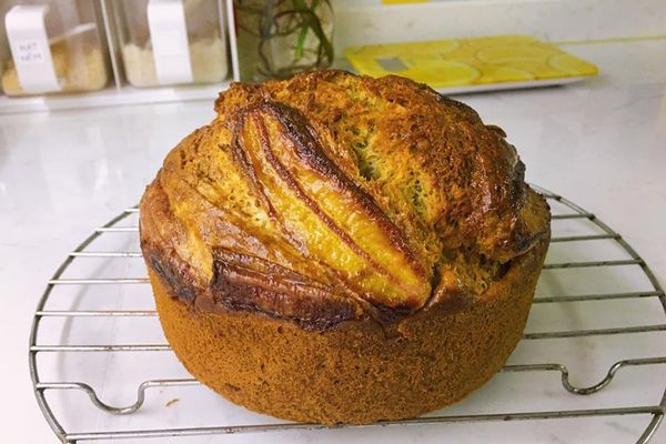 cach lam banh chuoi bang noi chien khong dau 2