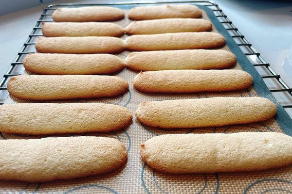 Cách làm bánh lady finger thơm ngon, dễ làm tại nhà cach lam banh lady finger 2