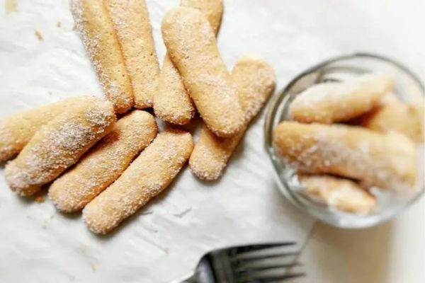 Cách làm bánh lady finger thơm ngon, dễ làm tại nhà cach lam banh lady finger 3