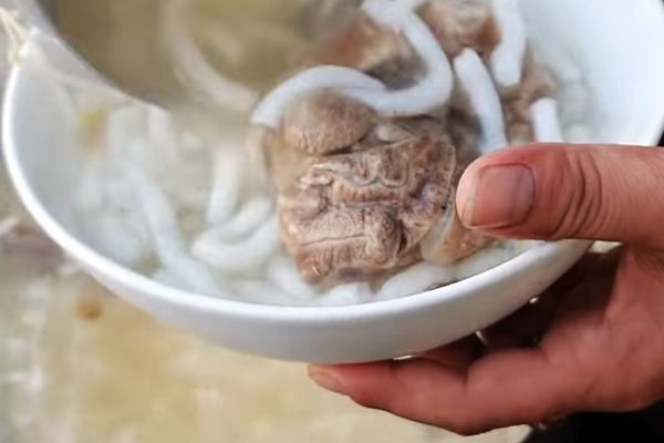 Cách làm bánh lọt mặn thơm ngon, dễ làm tại nhà cach lam banh lot man 2