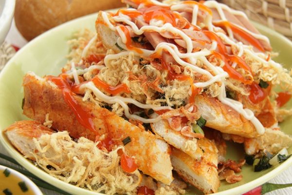 Cách làm bánh mì nướng muối ớt chuẩn vị hấp dẫn dễ làm cach lam banh mi nuong muoi ot 3