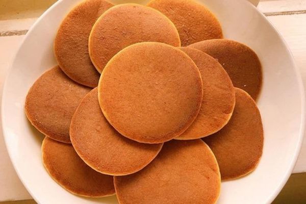 Cách làm bánh pancake thơm ngon tại nhà cach lam banh pancake 2