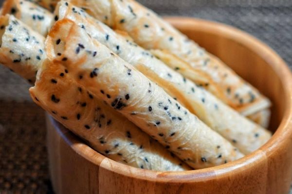 Cách làm bánh quế thơm ngon tại nhà, cực kỳ dễ làm cach lam banh que 3