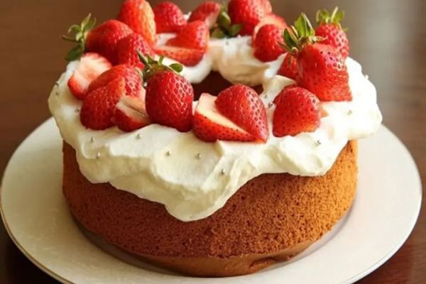 Cách làm bánh sinh nhật đơn giản ai cũng làm được cach lam banh sinh nhat 3