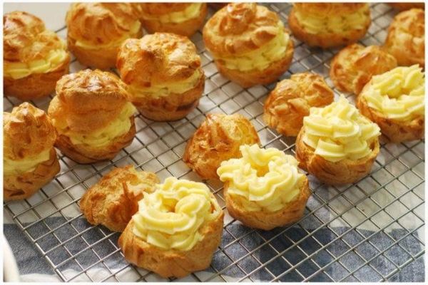 Cách làm bánh su kem thơm ngon tại nhà cach lam banh su kem 1