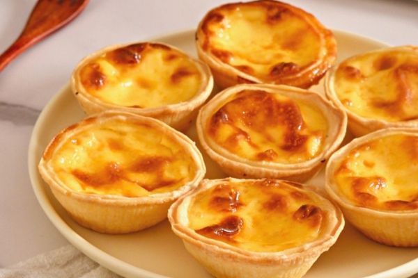 Cách làm bánh trứng đậm đà dễ nấu tại nhà cach lam banh trung 2