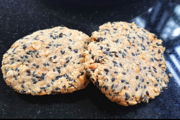 cach lam banh vung den 3