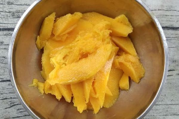 Cách làm bánh xoài với bột mì thơm ngon, dễ làm cach lam banh xoai voi bot mi 1