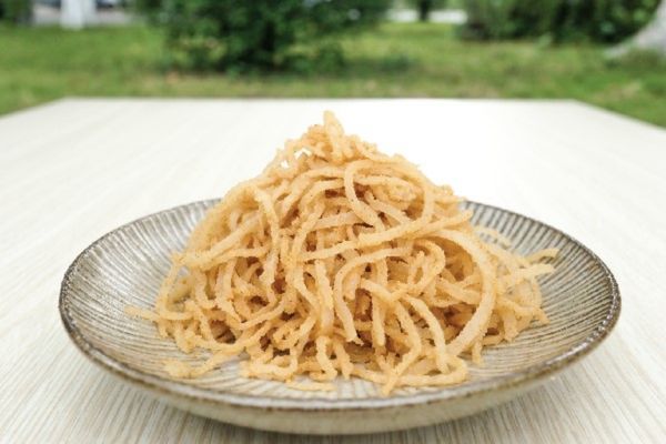 Cách làm bì heo dai giòn sạch dùng gói bánh tráng cach lam bi heo 1