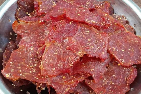 Cách làm bò khô từ thịt lợn ngon đơn giản dễ làm cach lam bo kho tu thit lon 3