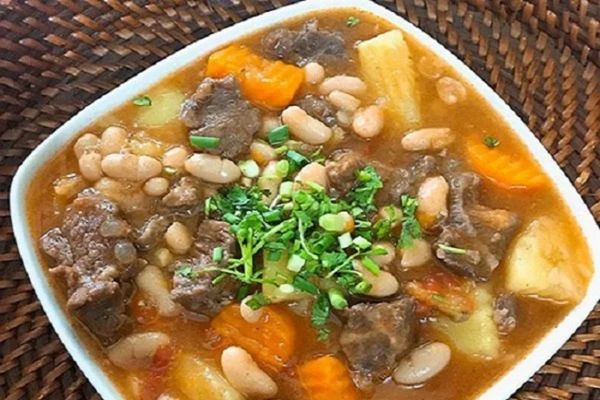 Cách làm bò nấu đậu mềm thơm bùi bùi hấp dẫn cơm cach lam bo nau dau 2