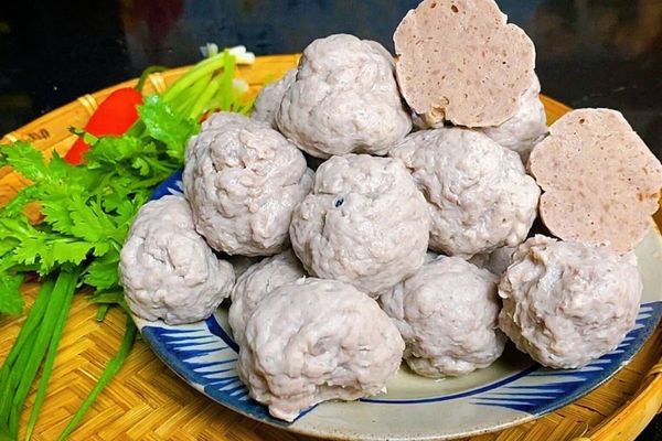 Cách làm bò viên dai ngon chuẩn vị truyền thống cach lam bo vien 2