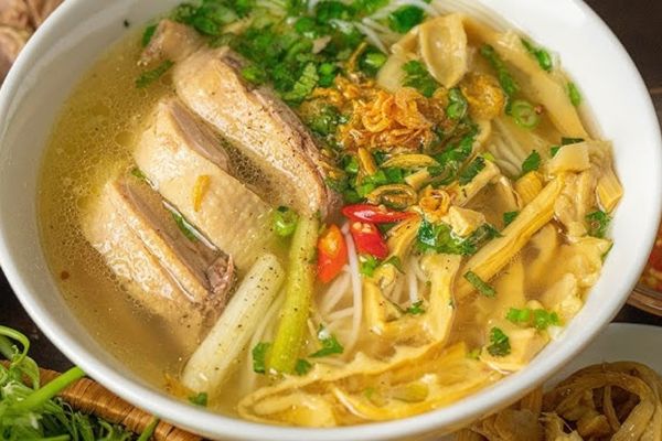 Cách làm bún vịt nước chấm gừng thơm đậm hương vị cach lam bun vit 1