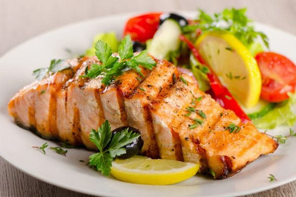 Cách làm cá hồi áp chảo đúng vị công thức đơn giản cach lam ca hoi ap chao 1