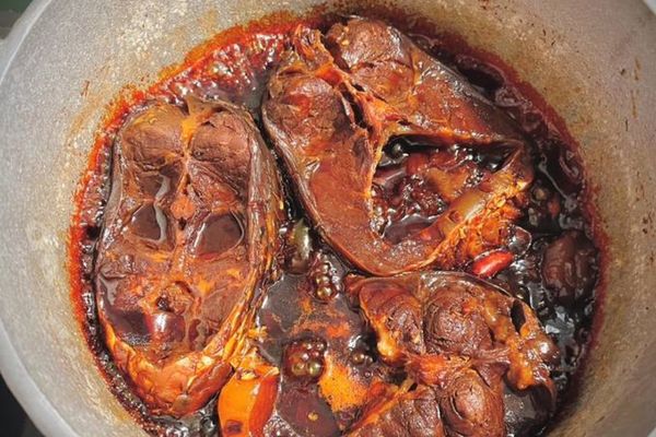 Cách làm cá kho làng Vũ Đại đậm đà dễ nấu tại nhà cach lam ca kho lang vu dai 1