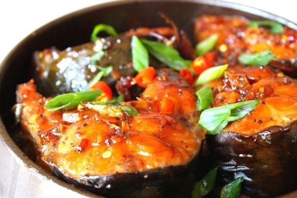 Cách làm cá kho tương chuẩn vị hấp dẫn dễ làm cach lam ca kho tuong 2