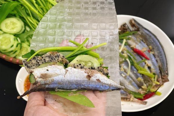 cach lam ca nuc hap cuon banh trang 1