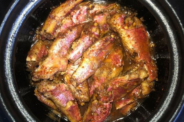 Cách làm cá phèn kho tiêu cay nồng, đưa cơm mỗi ngày cach lam ca phen kho tieu 3