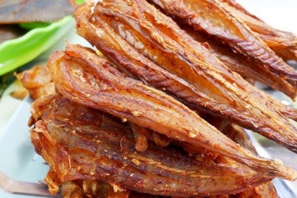 Cách làm cá sấy khô giòn thơm, tiện lợi khi dùng cach lam ca say kho 1