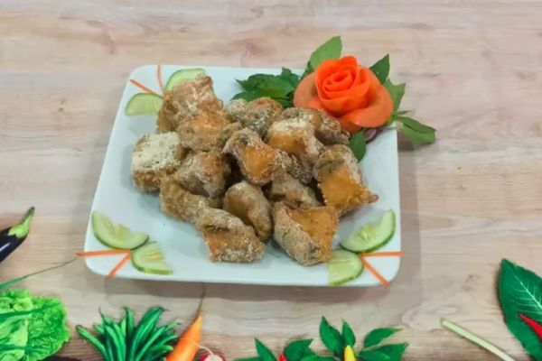 Cách làm cá tầm rang muối thơm ngon, dễ làm tại nhà cach lam ca tam rang muoi 3