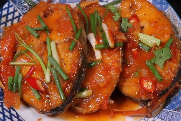 Cách làm cá thu sốt cà chua thơm ngon tại nhà cach lam ca thu sot ca chua 1