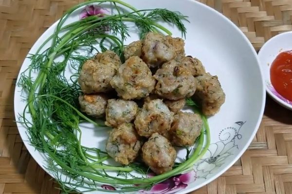 Cách làm cá viên chiên bằng cá thác lác dai ngon, hấp dẫn cach lam ca vien chien bang ca thac lac 1