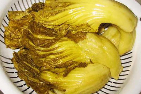 Cách làm cải chua truyền thống thơm ngon để ăn kèm cach lam cai chua 1