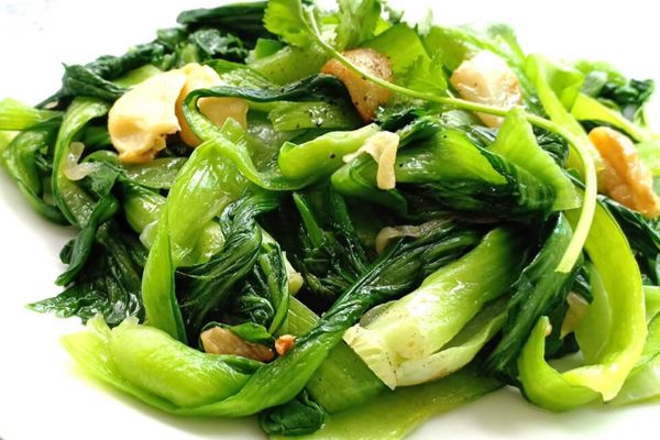 Cách làm cải xào tỏi đơn giản nhanh gọn cho bữa cơm cach lam cai xao 2