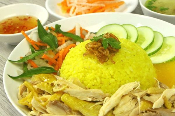 cach lam com ga phu yen 1