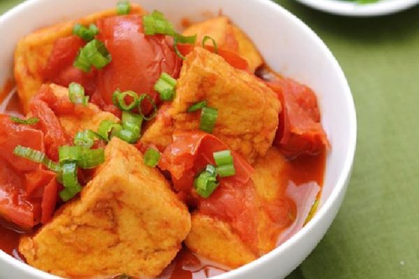 Cách làm đậu hũ sốt cà chua mềm ngon dễ nấu cơm nhà cach lam dau hu sot ca 1