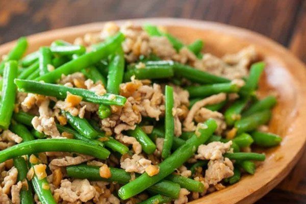 cach lam dau que xao thit 1