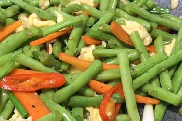 cach lam dau que xao trung 2