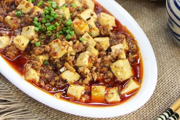 Cách làm đậu sốt thịt băm đậm đà ăn với cơm nóng cach lam dau sot thit bam 3