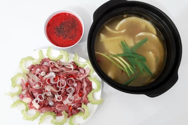 Cách làm dê nhúng huyết bổ dưỡng, đậm đà khó quên cach lam de nhung huyet 1