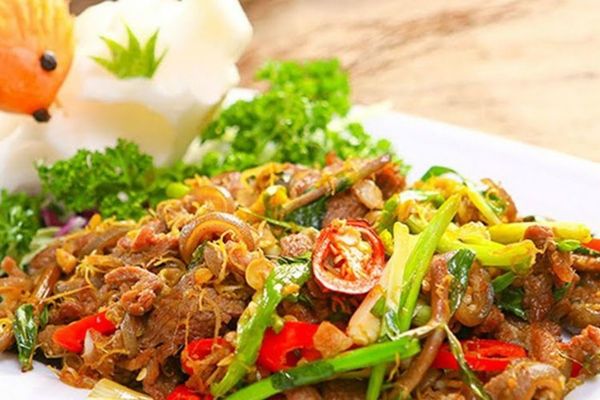 Cách làm dê xào lăn đậm đà dễ nấu tại nhà cach lam de xao lan 3