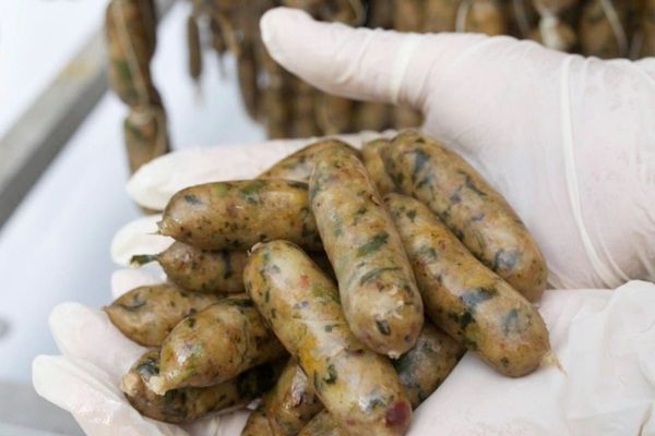 Cách làm dồi dê ngon chuẩn vị, không bị hôi cach lam doi de 2