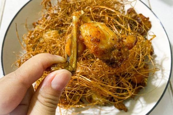 Cách làm ếch núp lùm thơm ngon tại nhà cach lam ech nup lum 1