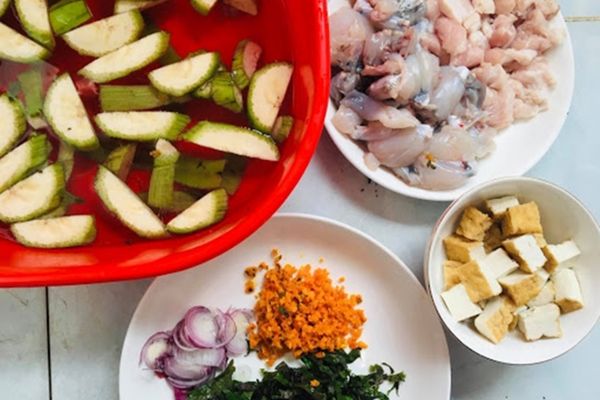 Cách làm ếch om chuối đậu đậm đà dễ nấu tại nhà cach lam ech om chuoi dau 2