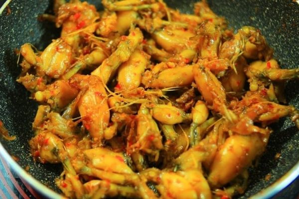 cach lam ech xao sa ot nghe 1