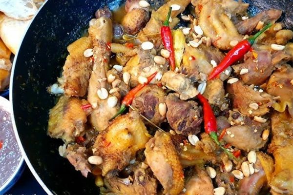 Cách làm gà giả cầy miền Tây chuẩn vị, đậm đà hương quê cach lam ga gia cay mien tay 3