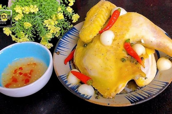 Cách làm gà hấp tỏi đơn giản ngon đúng điệu cach lam ga hap toi 3