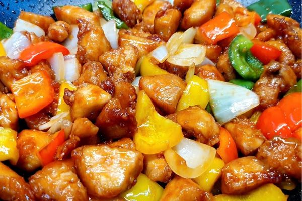 Cách làm gà lúc lắc thơm ngon, hấp dẫn tại nhà cach lam ga luc lac 1