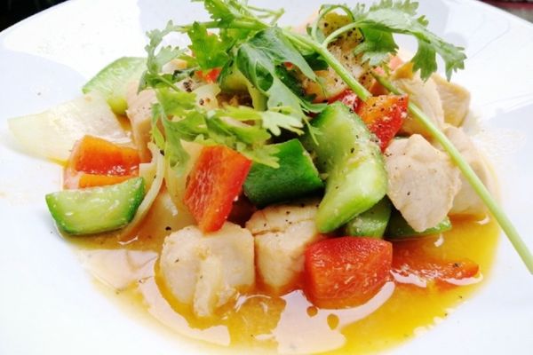 Cách làm gà lúc lắc thơm ngon, hấp dẫn tại nhà cach lam ga luc lac 3