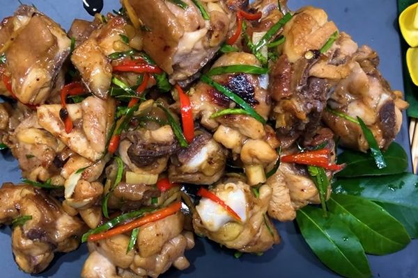 Cách làm gà rang gừng đơn giản ai cũng làm được cach lam ga rang gung 1