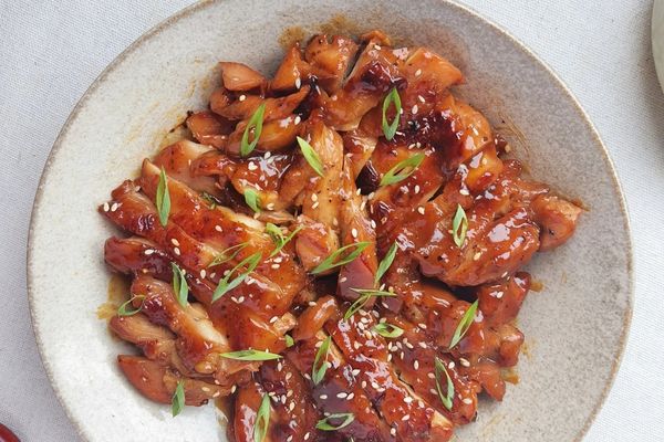 Cách làm gà xá xíu thơm ngon, dễ làm tại nhà cach lam ga xa xiu 1