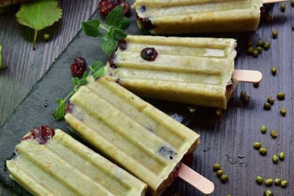 cach lam kem dau xanh 1