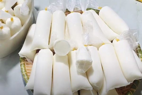 cach lam kem sua chua 3