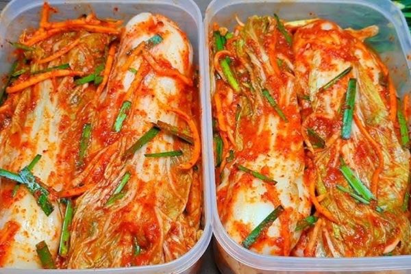 Cách làm kim chi cải thảo chuẩn Hàn chua cay hấp dẫn cach lam kim chi cai thao 2