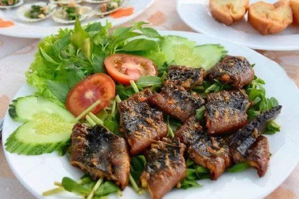 Cách làm lươn chiên giòn giòn tan không bị tanh cach lam luon chien gion 1