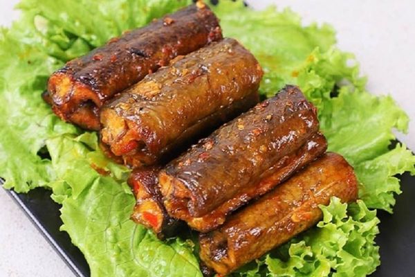 Cách làm lươn nướng riềng mẻ thơm phức cực ngon cach lam luon nuong 3